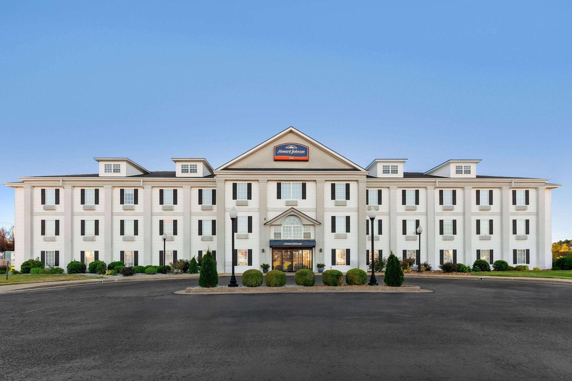 Howard Johnson By Wyndham Jackson Exterior photo